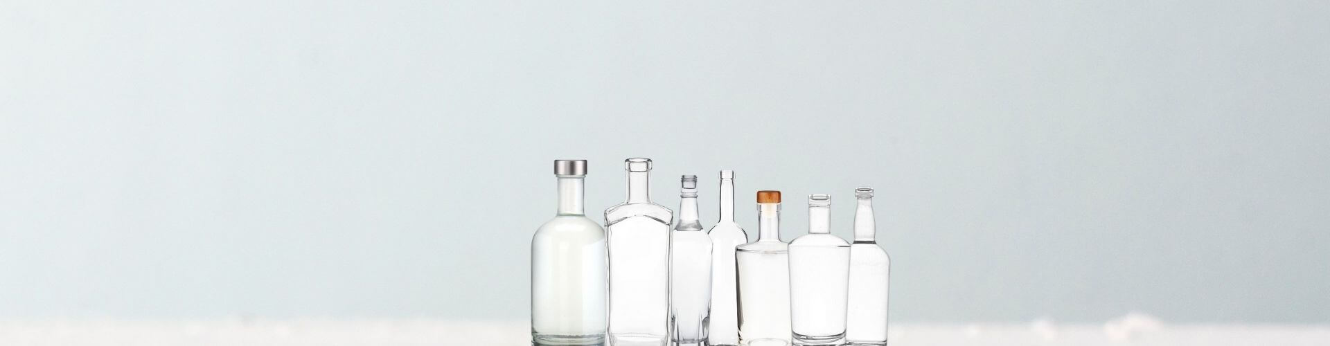 Glass liquor bottle manufacturers in China-LOM Glassworks