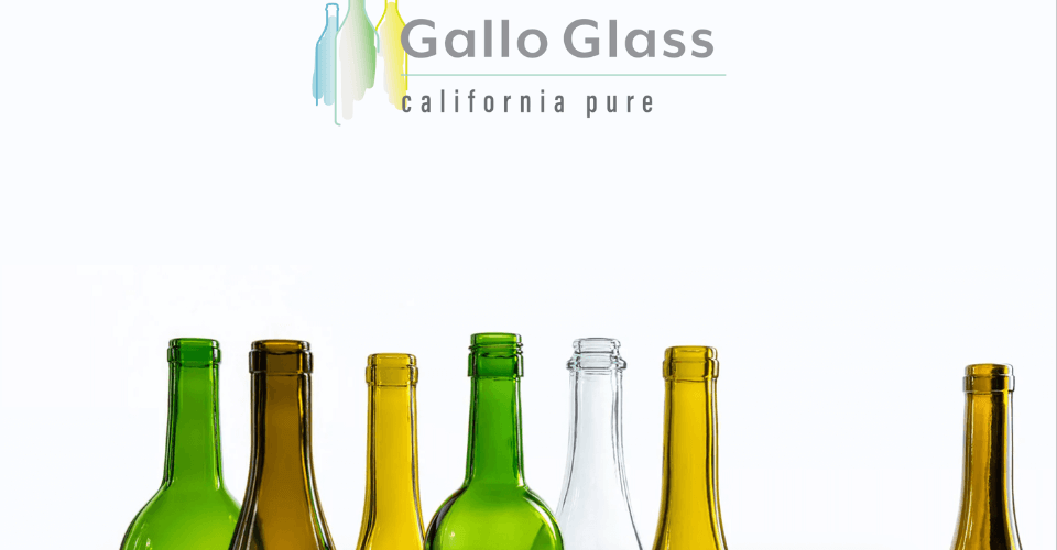 A screenshot of the Gallo Glass website banner, showcasing their specialized wine bottle manufacturing capabilities.
